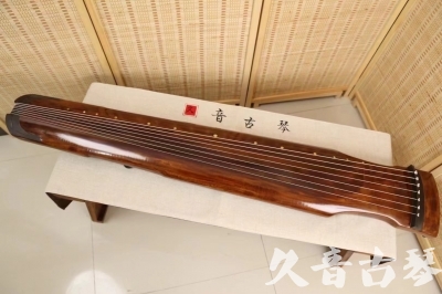 阿拉善盟●久音古琴  ●今日推荐  20240409[断纹仲尼式]